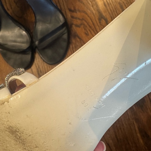Giuseppe Zanotti Iride 40 White Crystal Block Heel Sandals - Picture 4 of 4